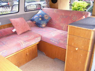 Seans 1972 Volkswagen Bay Window with Home Made Interior