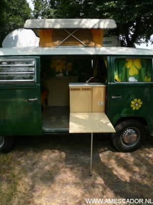 Early VW Bay Window Amescador
